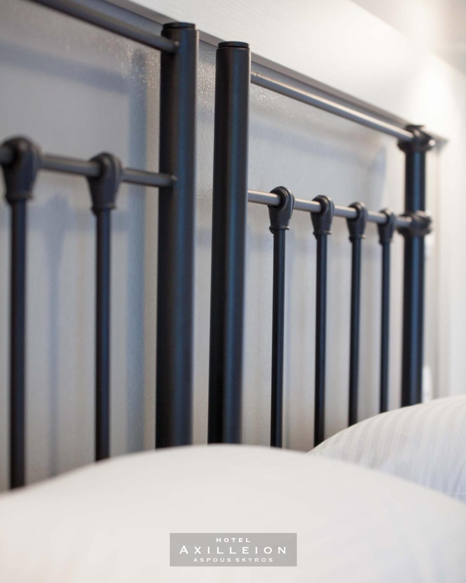 Achilleion Hotel Скирос Экстерьер фото