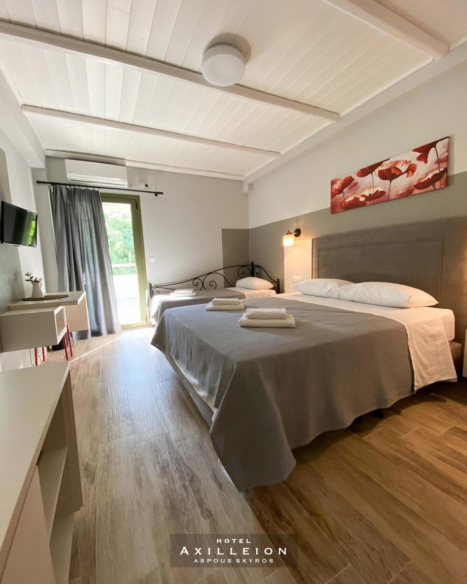 Achilleion Hotel Скирос Экстерьер фото